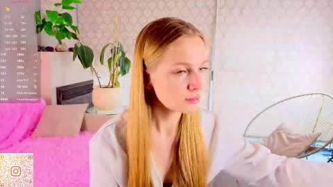Im Cindy online show from 10-10-25, 06:23