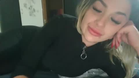 GreenKarina online show from 01-17-25, 08:33