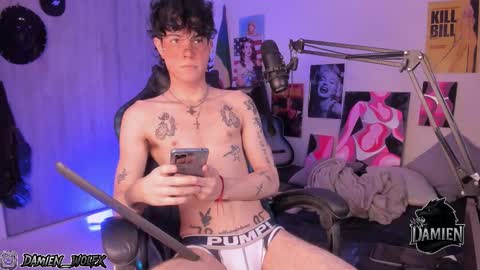 Snapshot of cinnamon_boyxxx chatting on 11-04-25, 02:21 David     Independent Model online show from 11-04-25, 02:21