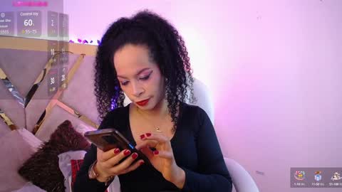 Snapshot of cintia_holms chatting on 01-25-25, 12:26 Cintia online show from 01-25-25, 12:26