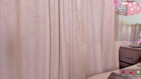 Snapshot of cintiacolins chatting on 02-12-25, 04:01 CintiaCollins online show from 02-12-25, 04:01