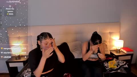 Snapshot of cintya_kors chatting on 01-22-25, 08:51 Cintya online show from 01-22-25, 08:51