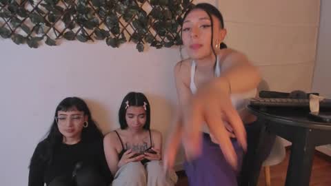 Snapshot of cintya_kors chatting on 02-01-25, 09:11 Cintya online show from 02-01-25, 09:11