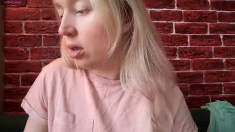 citrusblissss online show from 11-13-25, 02:54