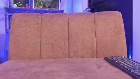 cj_davis1 online show from 11-11-25, 02:39