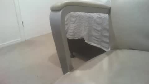 Snapshot of cjmed chatting on 09-19-25, 10:05 cjmed online show from 09-19-25, 10:05