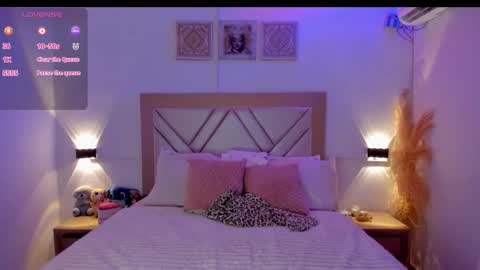 Snapshot of cl4ire chatting on 02-25-26, 08:07 Claire 3 online show from 02-25-26, 08:07