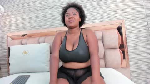 claire_bonny online show from 11-28-25, 06:54