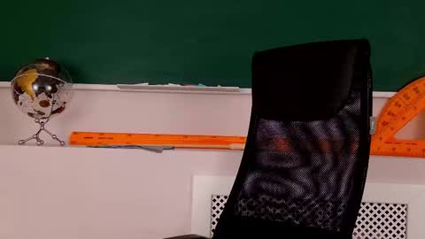 Claire online show from 11-17-25, 02:45