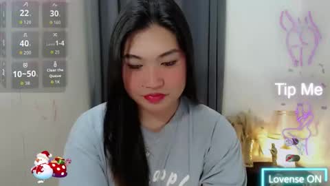 CLAIRE online show from 10-12-25, 05:23