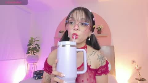 C L A R A online show from 04-07-26, 03:40