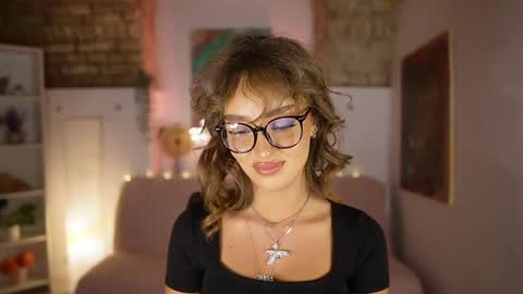 Clara smile online show from 02-25-25, 07:25