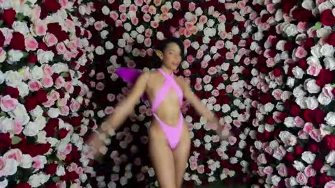 Clara  online show from 12-23-24, 03:40