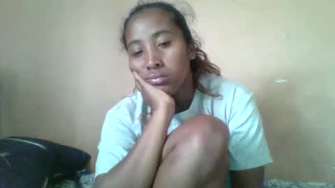 Clarah0123 online show from 09-16-25, 07:53