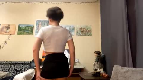 Selena online show from 03-25-26, 12:44