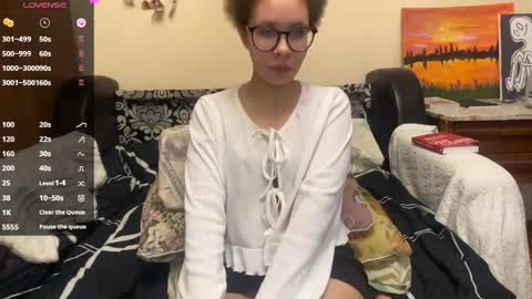 Selena online show from 04-11-26, 12:31