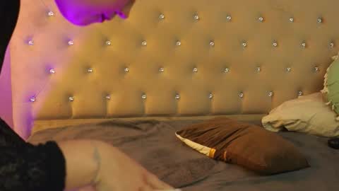 Clara online show from 01-08-26, 08:16