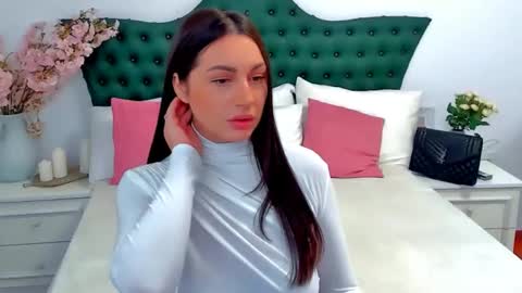 Snapshot of claraxjoy chatting on 12-19-24, 06:34 ClaraXJoy online show from 12-19-24, 06:34