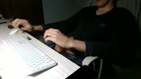 Snapshot of clarencytreasure chatting on 12-06-24, 05:44 Your Fav Sissy online show from 12-06-24, 05:44