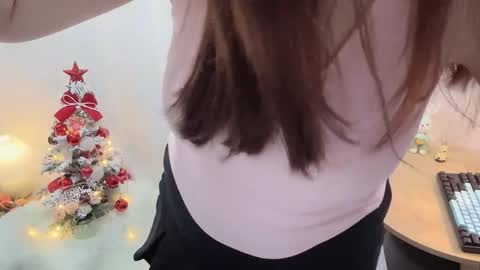 Clari online show from 12-18-25, 01:22