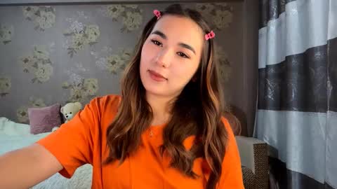 Yuna online show from 10-30-25, 11:22