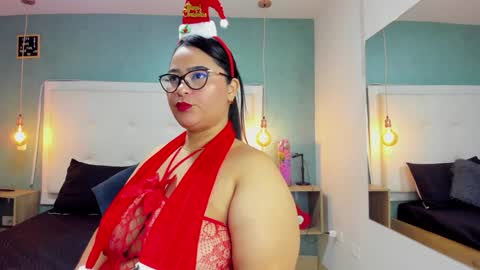 Snapshot of clarigil chatting on 12-20-24, 03:53 clarigil online show from 12-20-24, 03:53