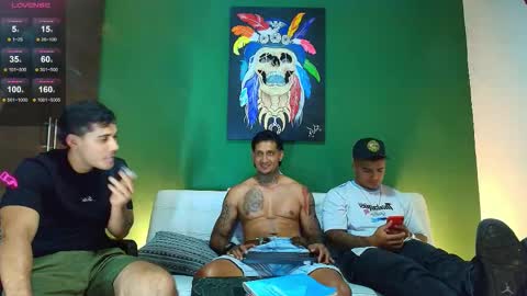 Juanpaindependent model online show from 10-23-25, 04:23