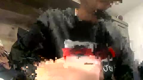 clarkshammer95 online show from 02-08-25, 04:36