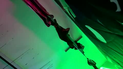 clarkshammer95 online show from 10-27-25, 04:16