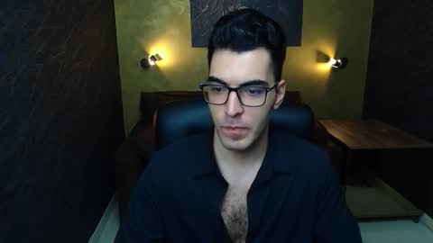 Snapshot of clarkslade chatting on 10-12-25, 05:39 ClarkSlade online show from 10-12-25, 05:39