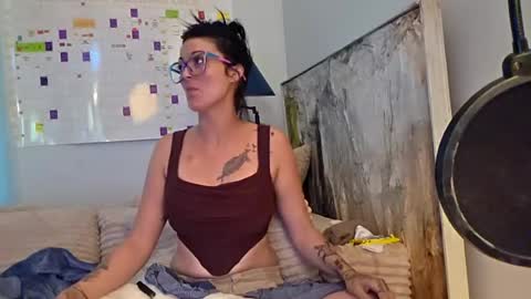 Snapshot of clarnbear chatting on 06-23-26, 11:58 clarnbear online show from 06-23-26, 11:58