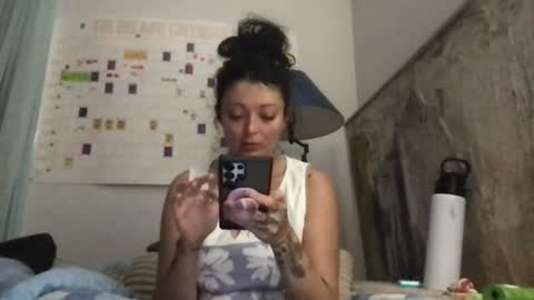 Snapshot of clarnbear chatting on 07-27-26, 08:32 clarnbear online show from 07-27-26, 08:32