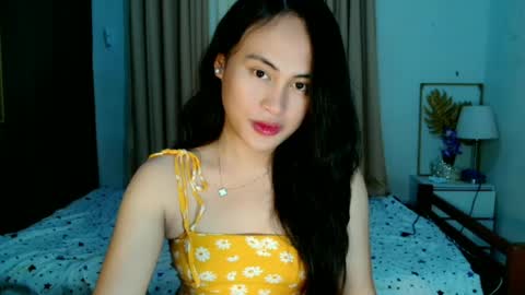 Snapshot of classy_sassy18 chatting on 06-16-26, 06:21 Sassy online show from 06-16-26, 06:21