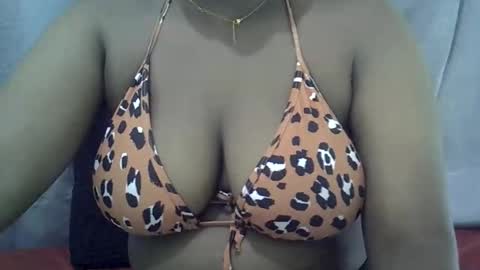 classy_zoey online show from 12-01-25, 07:52