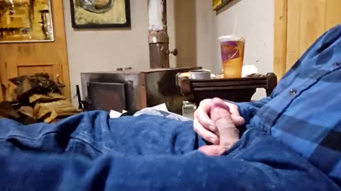 Snapshot of claygilmeriii chatting on 12-30-24, 01:58 Clay online show from 12-30-24, 01:58