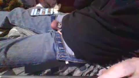 Snapshot of claygilmeriii chatting on 01-09-25, 06:04 Clay online show from 01-09-25, 06:04