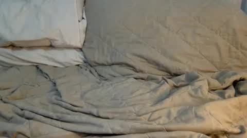 Snapshot of cleanuponaisle2 chatting on 12-15-25, 04:33 Anon online show from 12-15-25, 04:33