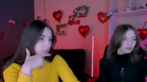 Snapshot of cleo_cool chatting on 02-17-26, 09:50 ur Cleo online show from 02-17-26, 09:50