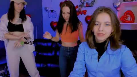 Snapshot of cleo_cool chatting on 03-02-26, 09:49 ur Cleo online show from 03-02-26, 09:49