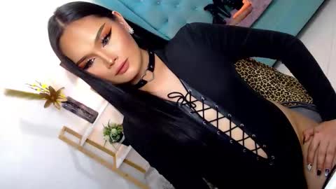 Cleo online show from 11-26-25, 12:44