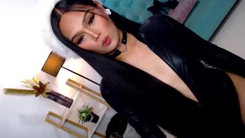 Cleo online show from 01-11-26, 01:21