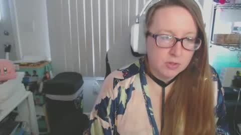 Kate online show from 02-14-25, 03:26