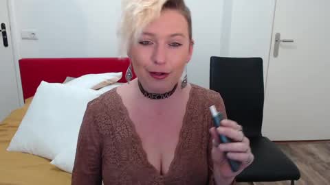 Syl  online show from 02-27-25, 06:53