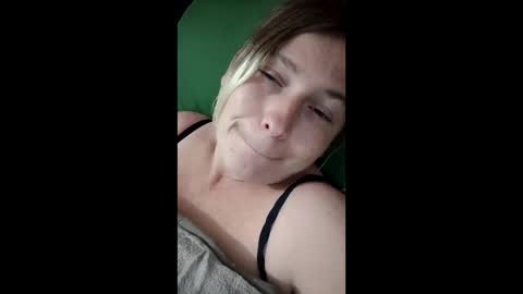 Syl  online show from 12-18-25, 10:05