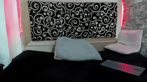 cloe66 online show from 01-31-25, 07:29