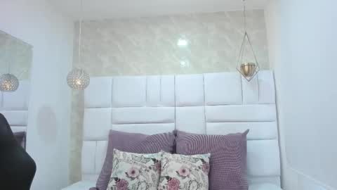 Cloe 555 online show from 10-18-25, 07:58