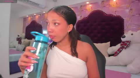 Cloe 555 online show from 10-28-25, 10:12