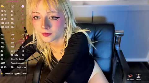  CLOE  online show from 09-11-25, 08:53