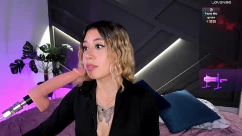Snapshot of cloe_palmeer chatting on 02-18-25, 09:09 cloe_palmeer online show from 02-18-25, 09:09