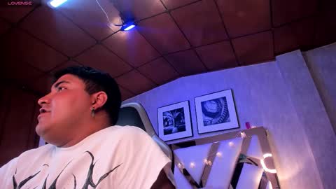 Cloe x Billy online show from 12-01-25, 01:49